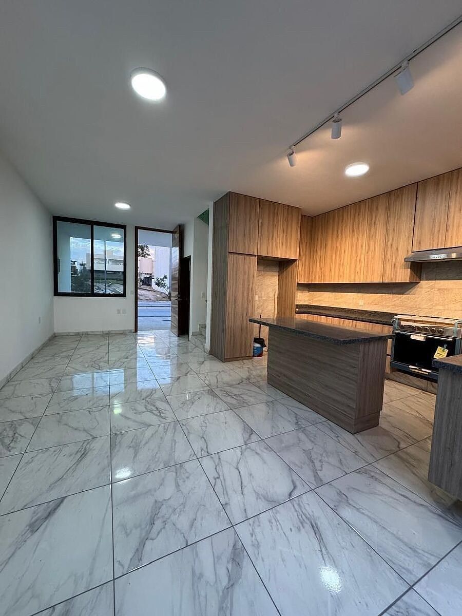 Casa en condominio en Villas de Zapopan, Zapopan, foto 2 de 35