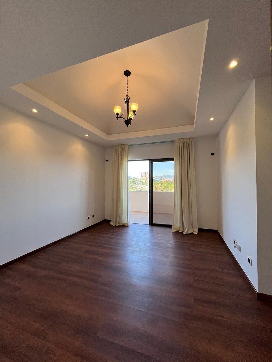 Apartamento en Zona 15, Guatemala, foto 4 de 10