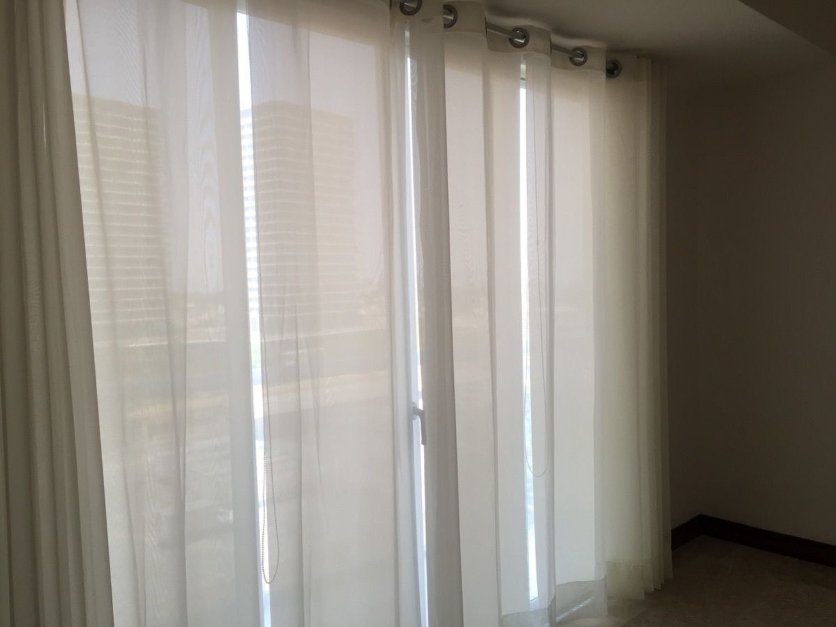 17 of 45: puerta para salir al balcon