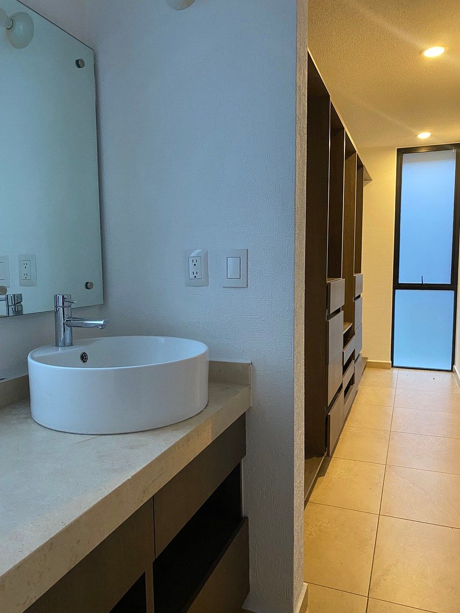 12 de 17: Baño ppal