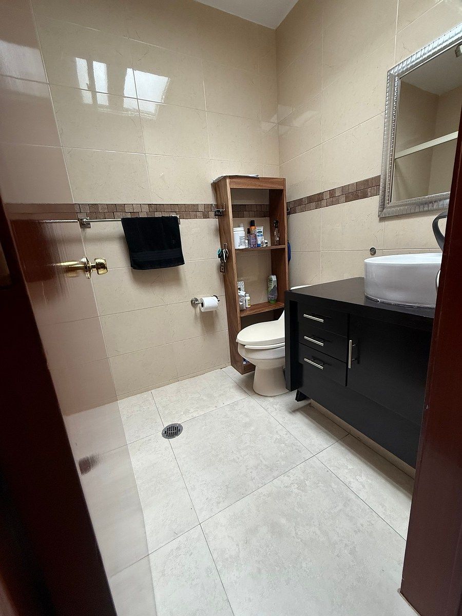 12 de 27: Baño recámara principla