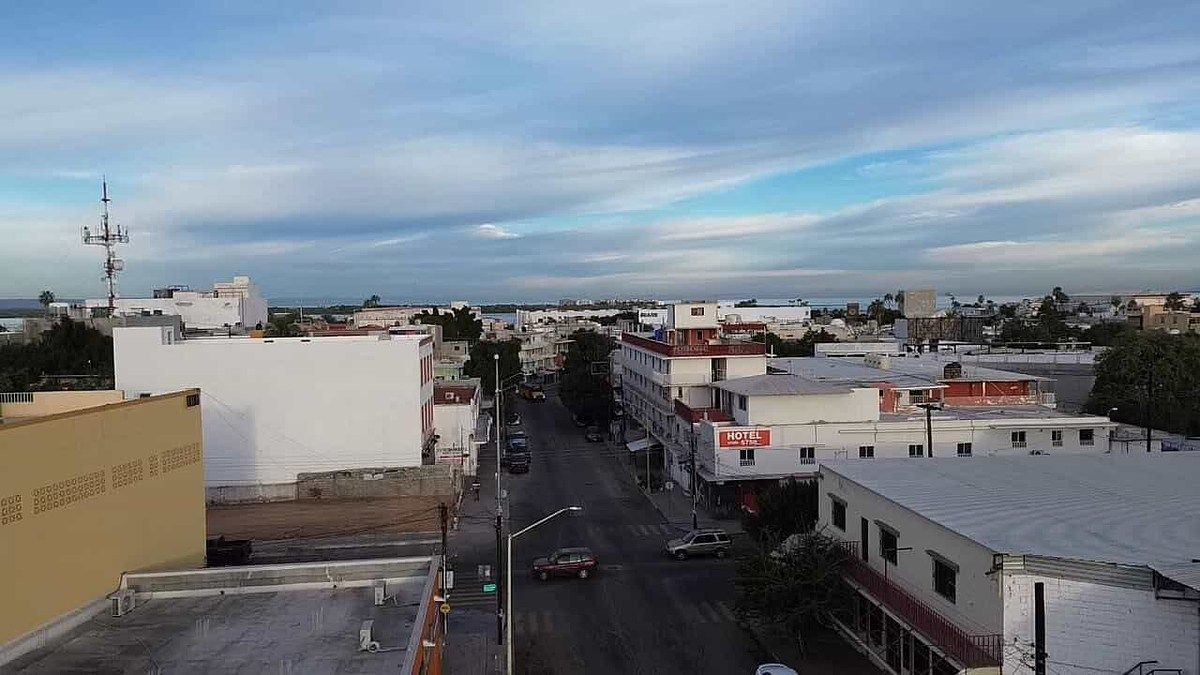 HOUSE FOR REMODELING FOR SALE, LA PAZ, COL. CENTRO - foto 3