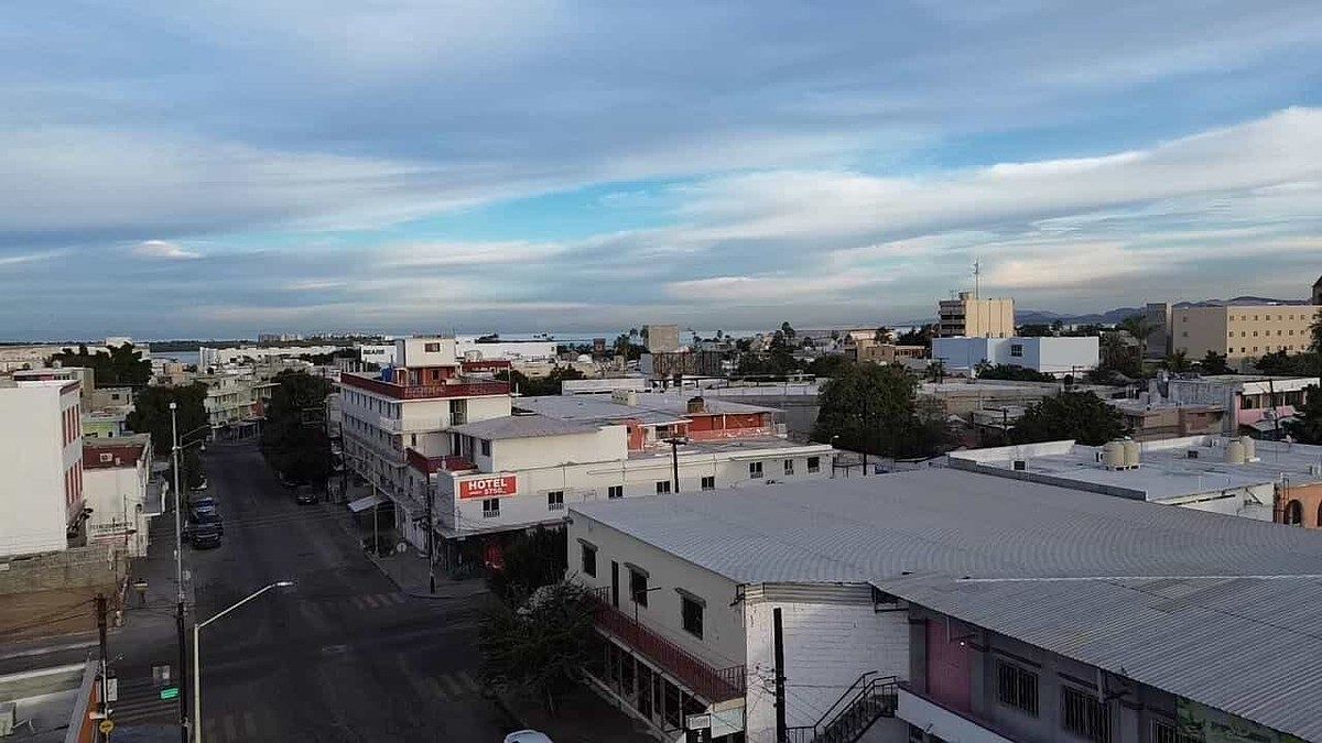 HOUSE FOR REMODELING FOR SALE, LA PAZ, COL. CENTRO - foto 4