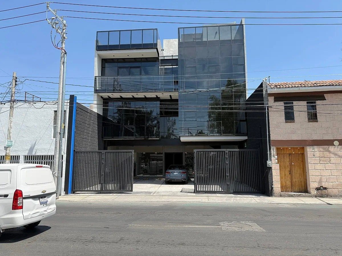 LOCAL PARA ALUGAR - AV. ZARAGOZA ESQUINA 05 DE FEVEREIRO, foto 1 de 15