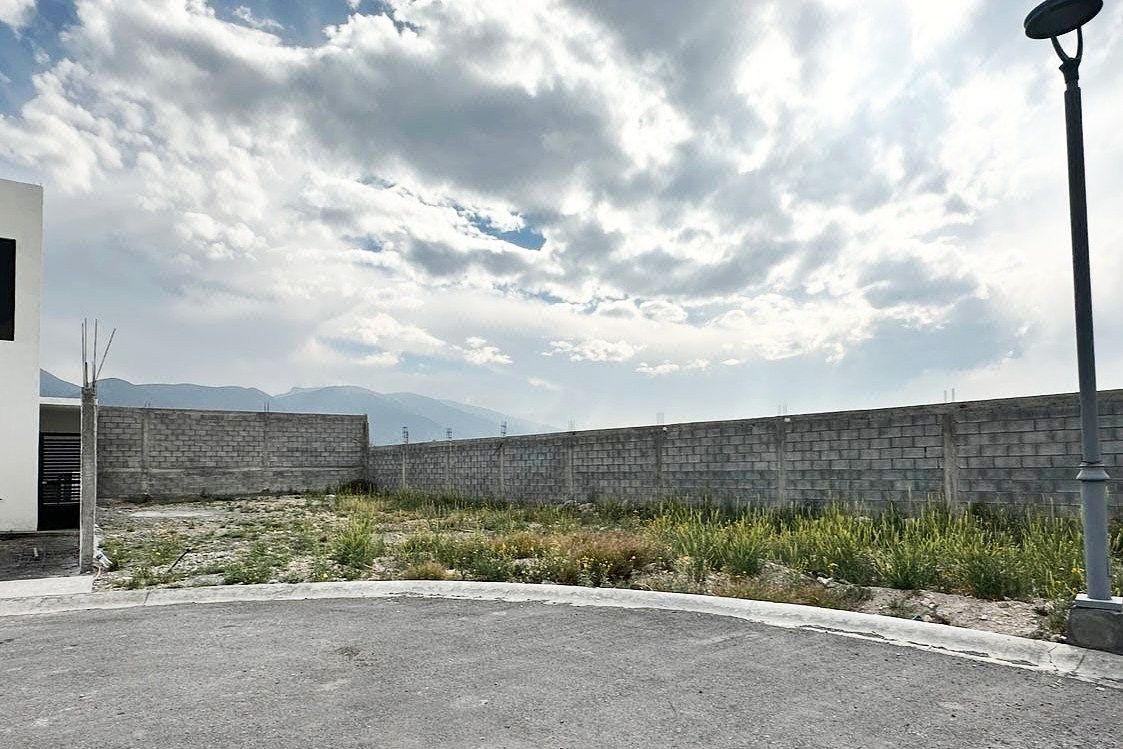 VENTA de Terreno en Fracc. Las Huertas