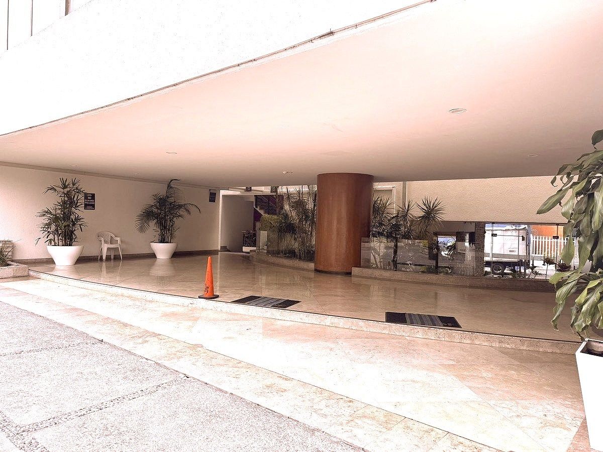 Entrada principal, photo 20 of 25