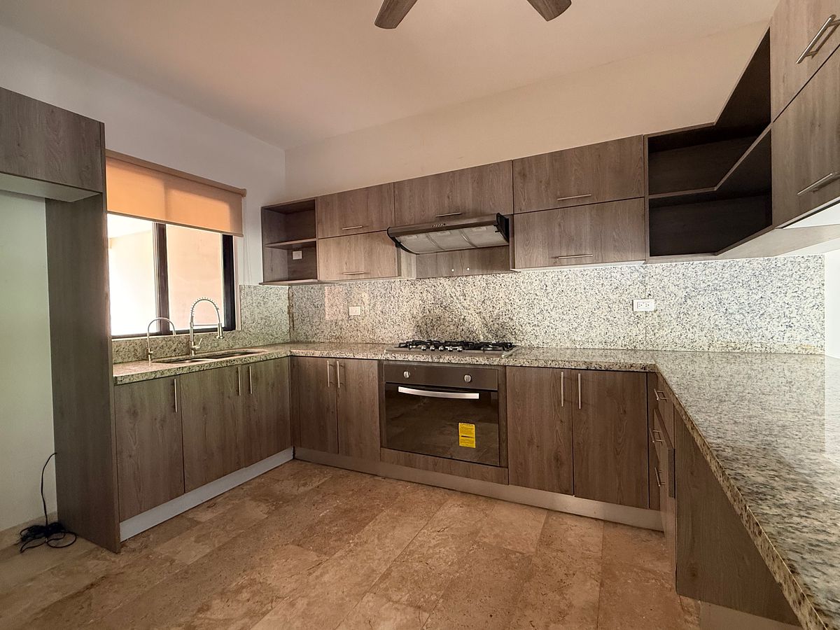 House in Gated Community in Cabo Norte, Mérida, photo 4 of 26