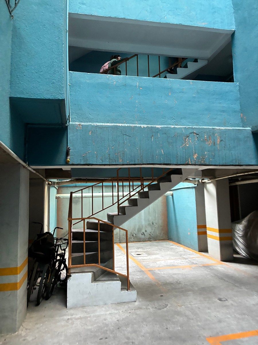 Cubo interior del edificio, photo 11 of 12