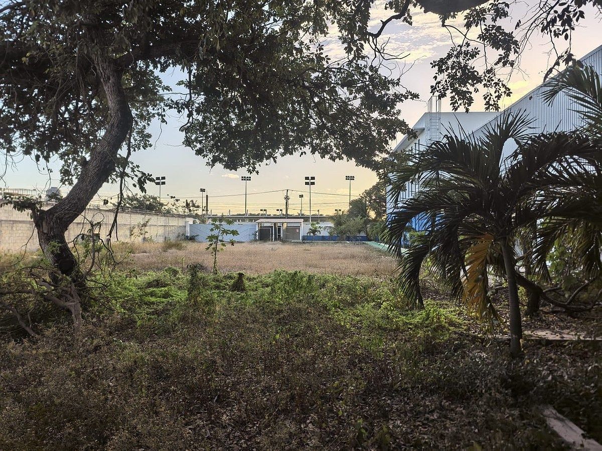 TERRENO INDUSTRIAL PARA ALUGUEL EM CIUDAD DEL CARMEN, CAMPECHE, foto 1 de 12