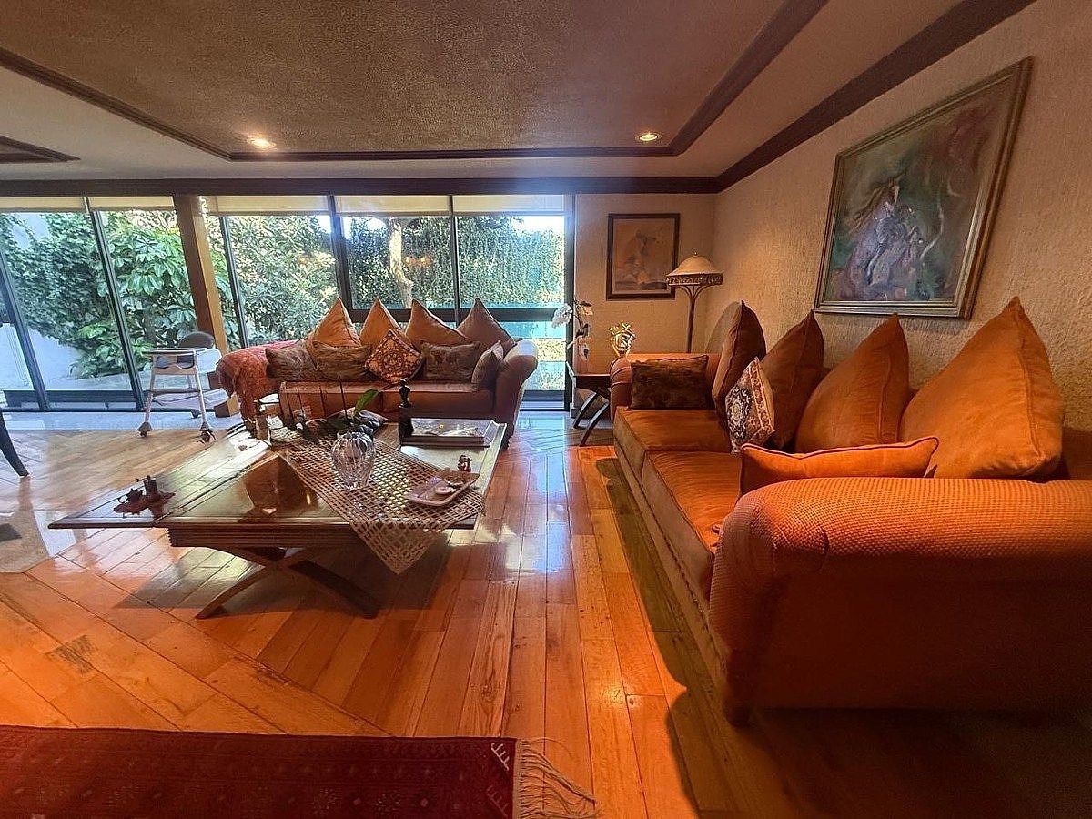 Venta Impresionante Casa con Jardín en Tecamachalco (Et), foto 1 de 12