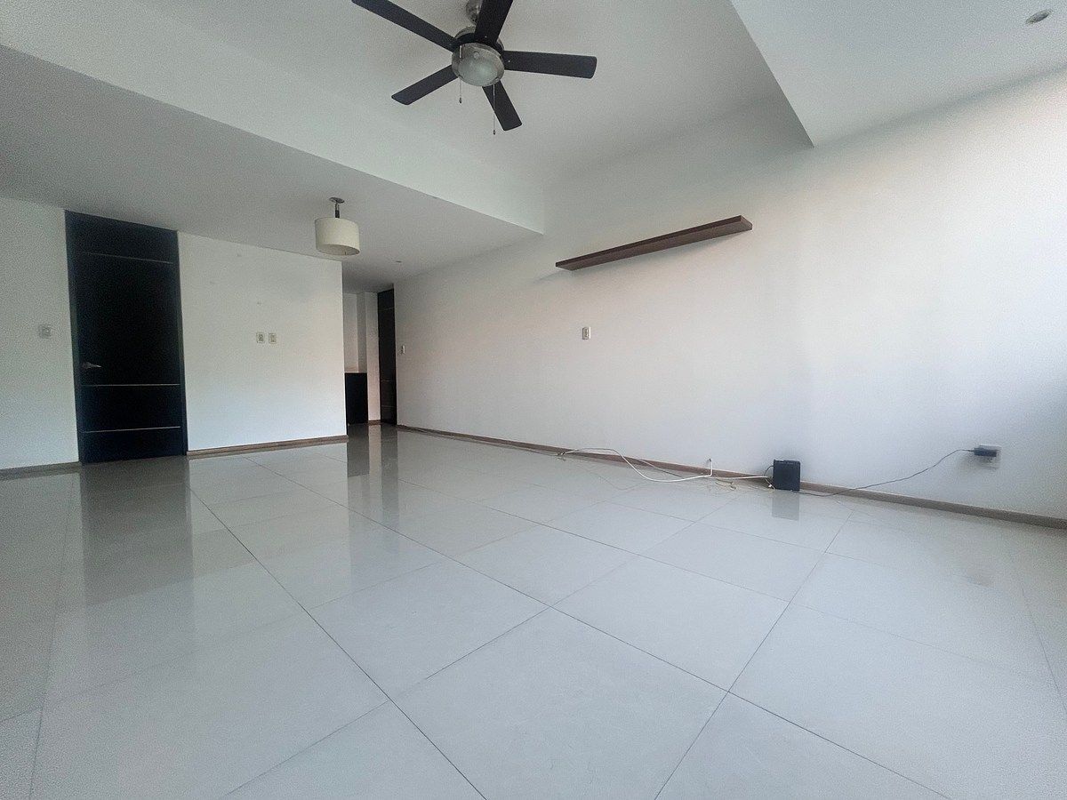 3 de 14: Estancia sala-comedor