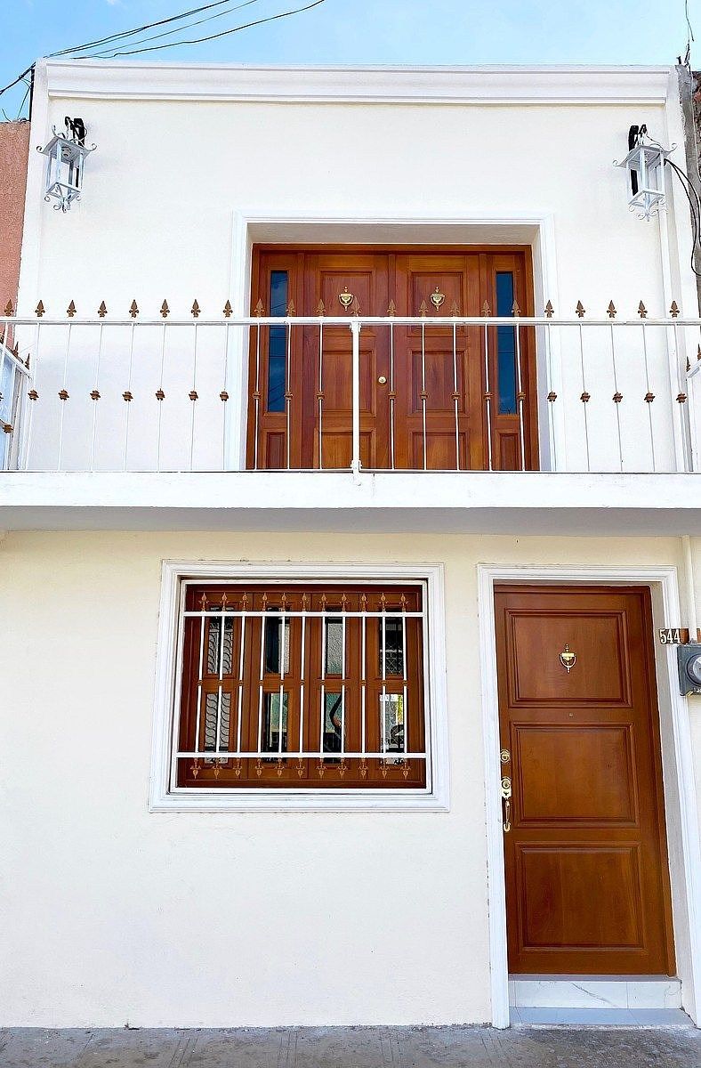 CASA EN VENTA MÉRIDA, CENTRO LA ERMITA, ENTREGA INMEDIATA - foto 1