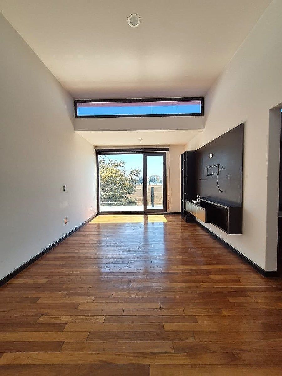 11 de 41: Recamara con terraza
