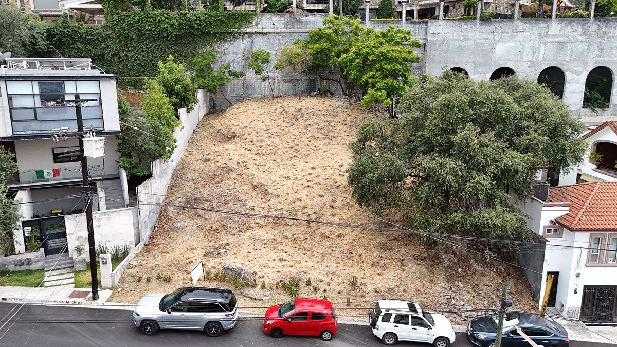 TERRENO À VENDA EM BOSQUES DE LA SIERRA, foto 1 de 8
