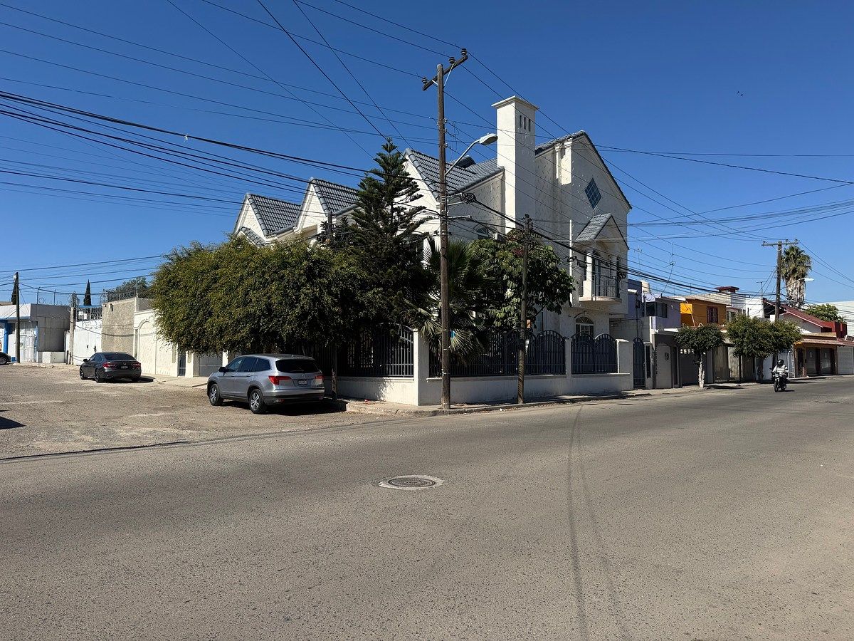🏢 CASA OTAY 🔹 IDEAL PARA OFICINAS CORPORATIVAS Y/O CLÍNICA MÉDICA 🔹, foto 1 de 48