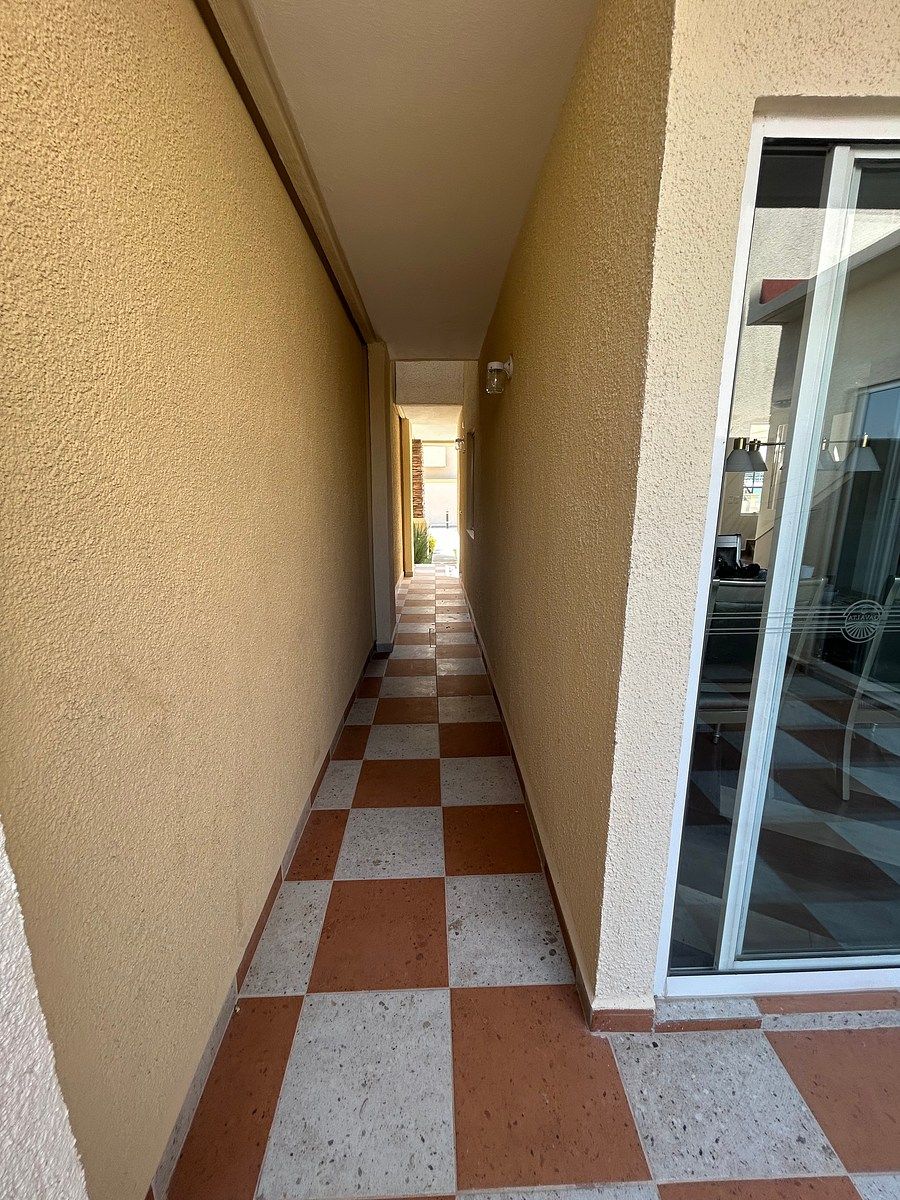 8 of 18