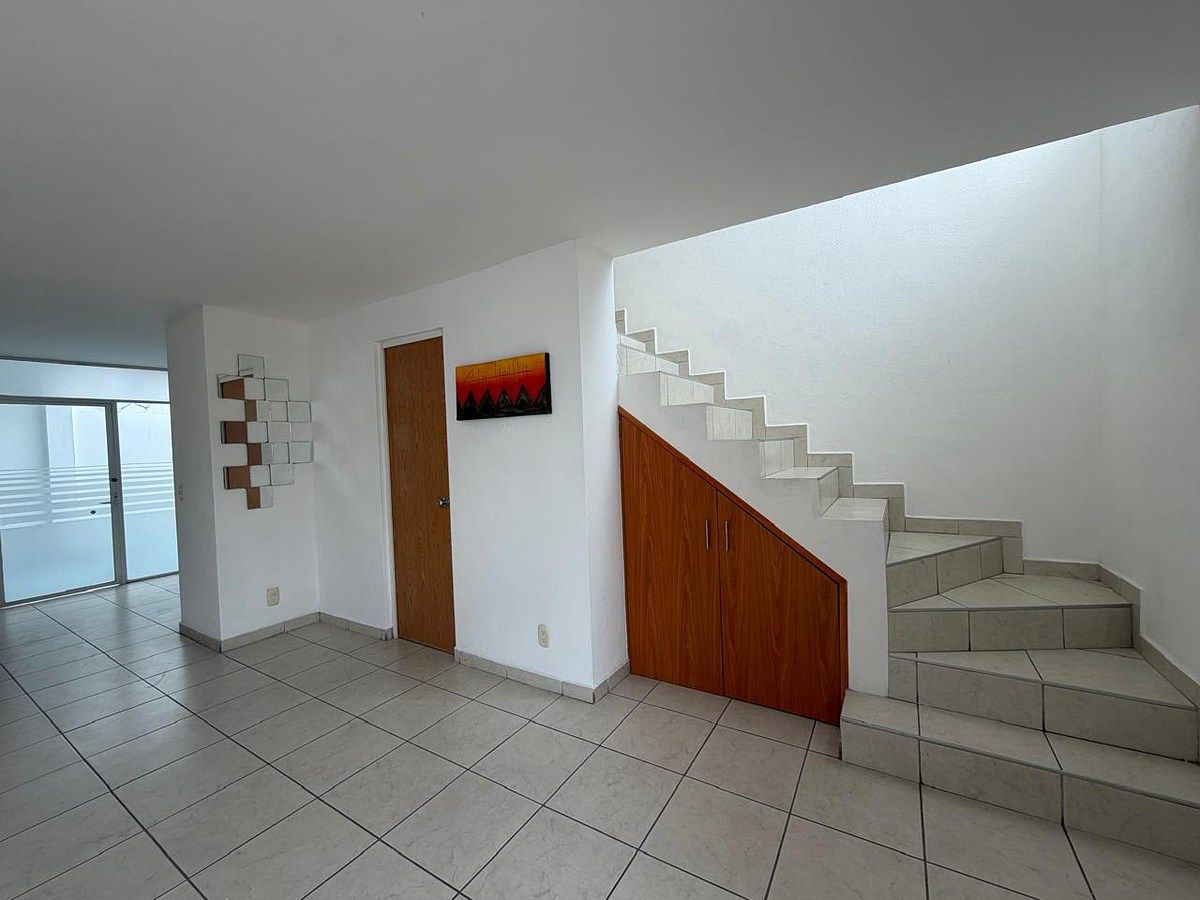 House in Parques del Palmar, Tlaquepaque, photo 15 of 43