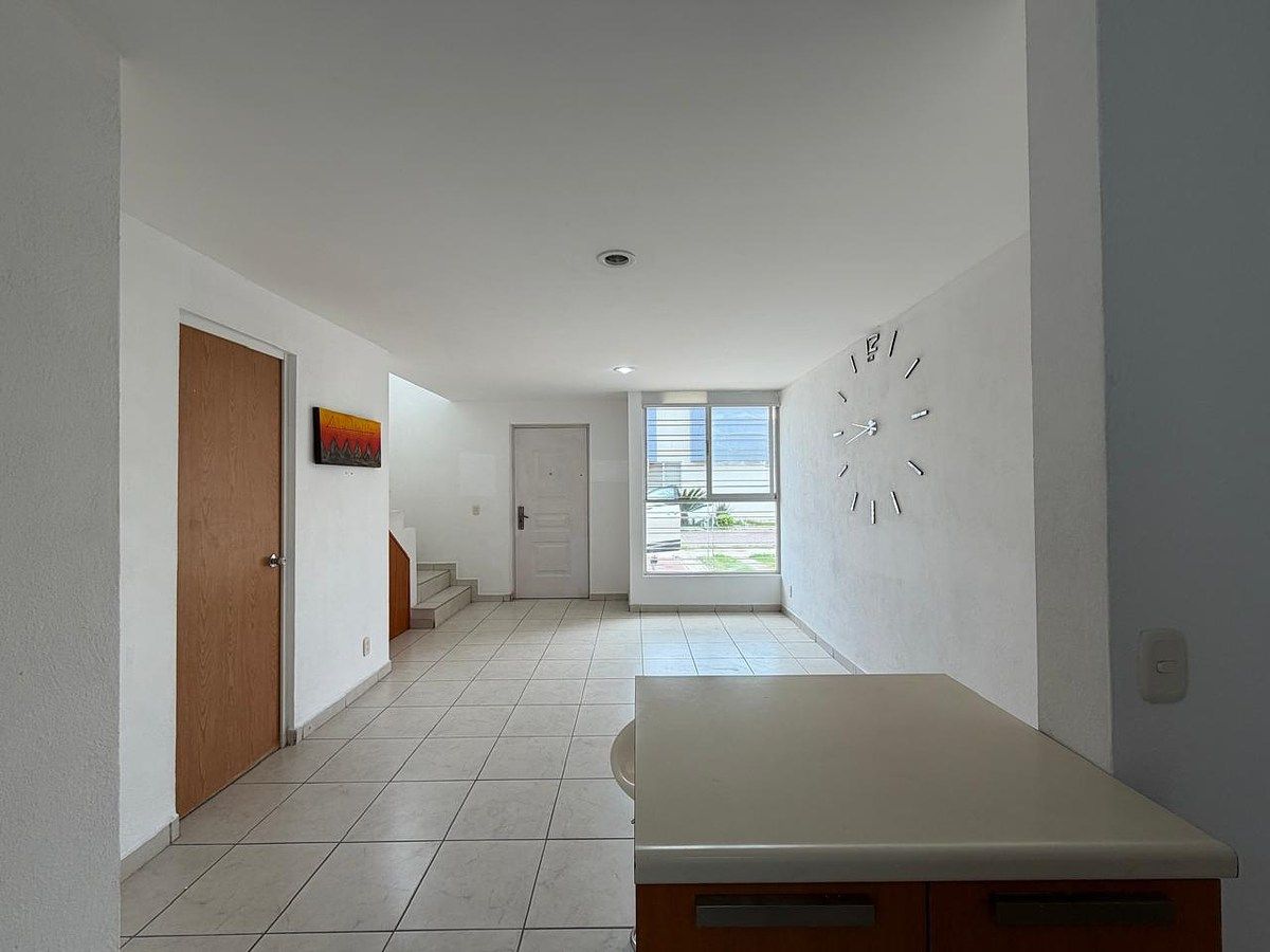 House in Parques del Palmar, Tlaquepaque, photo 9 of 43