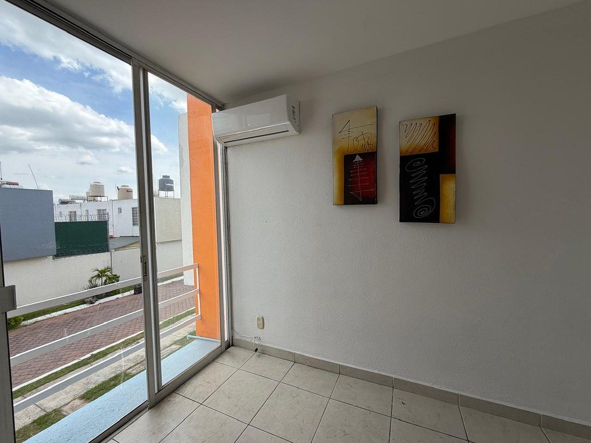 House in Parques del Palmar, Tlaquepaque, photo 20 of 43