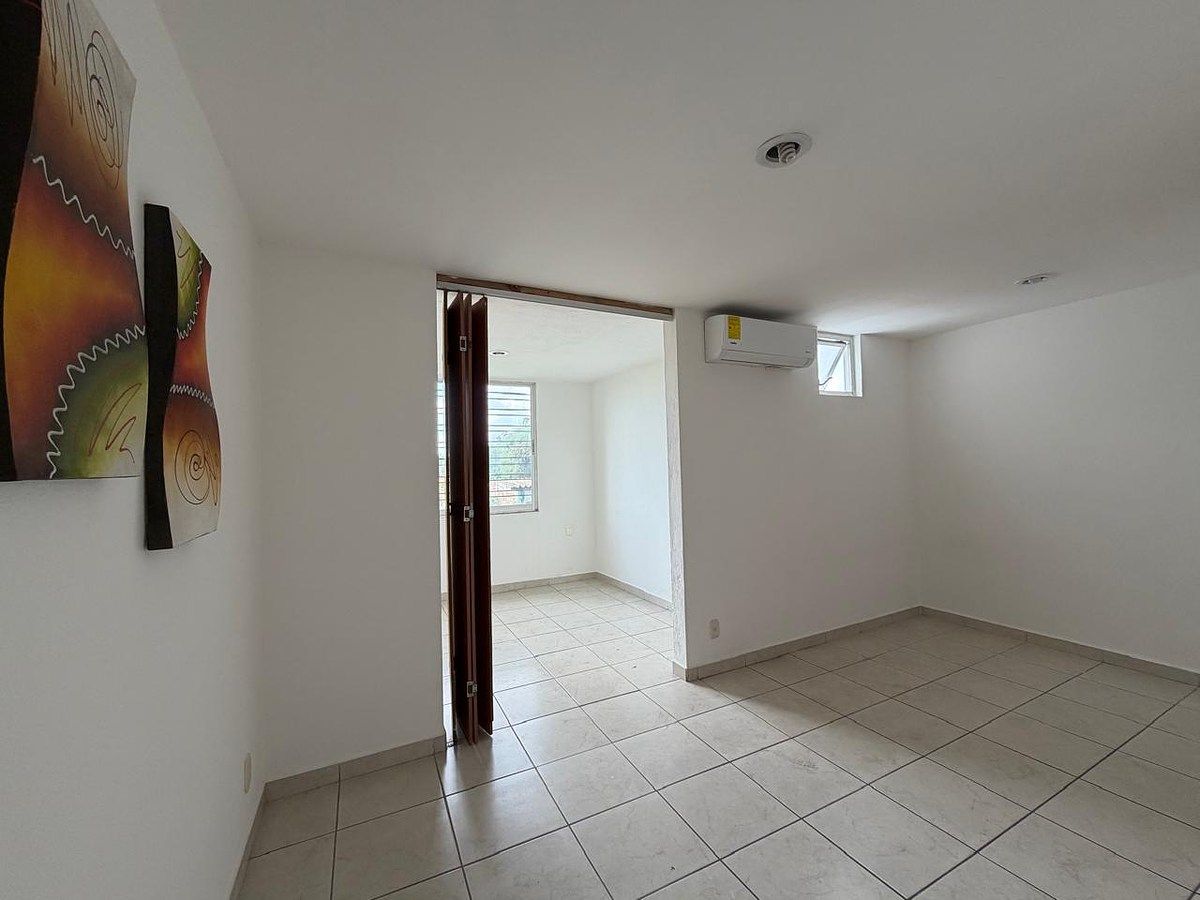 House in Parques del Palmar, Tlaquepaque, photo 23 of 43