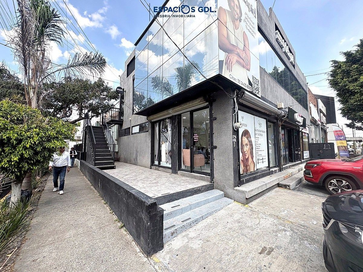 ¡Oportunidad! Propiedad Comercial en esquina con excelente Ubicación .