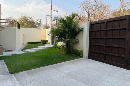 LUXURY RESIDENCE IN SANTA FE XOCHITEPEC GOLF CLUB, MORELOS