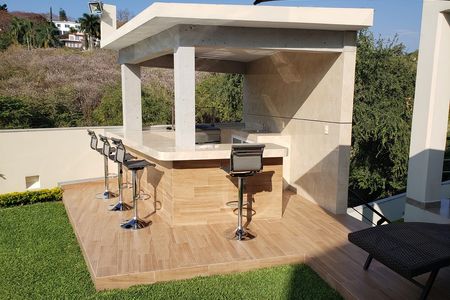 LUXURY RESIDENCE IN SANTA FE XOCHITEPEC GOLF CLUB, MORELOS