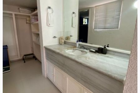 House for sale in Ixtapa, within Palma Real Golf Course
