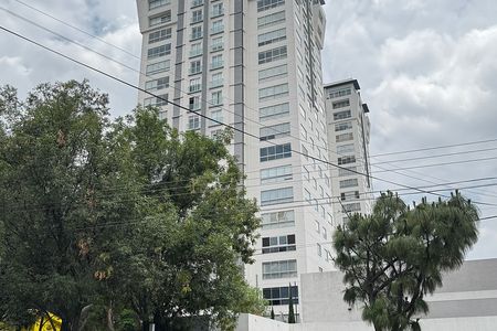 Departamento en renta en Espacios Galerías, nivel 14. Incluye mtto
