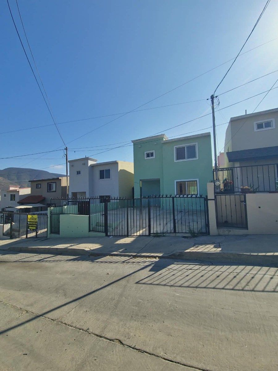 1 de 20: FACHADA EXTERIOR