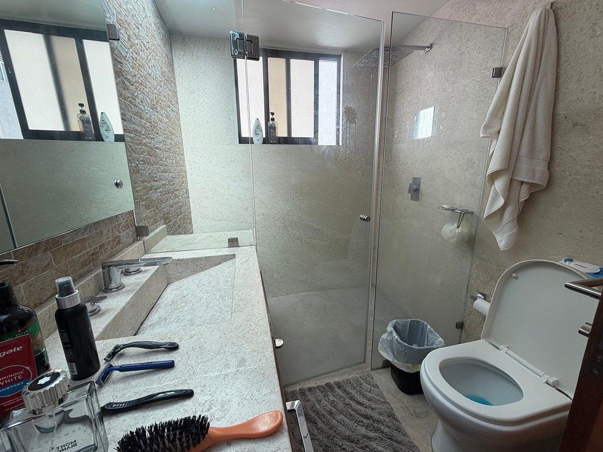 3 of 29: Baño Principal