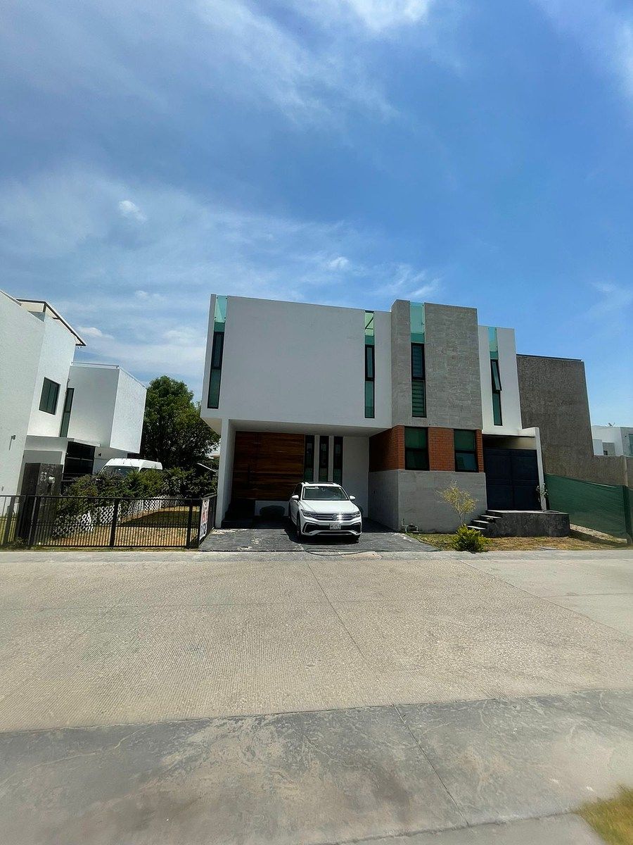 Casa en venta, foto 1 de 28