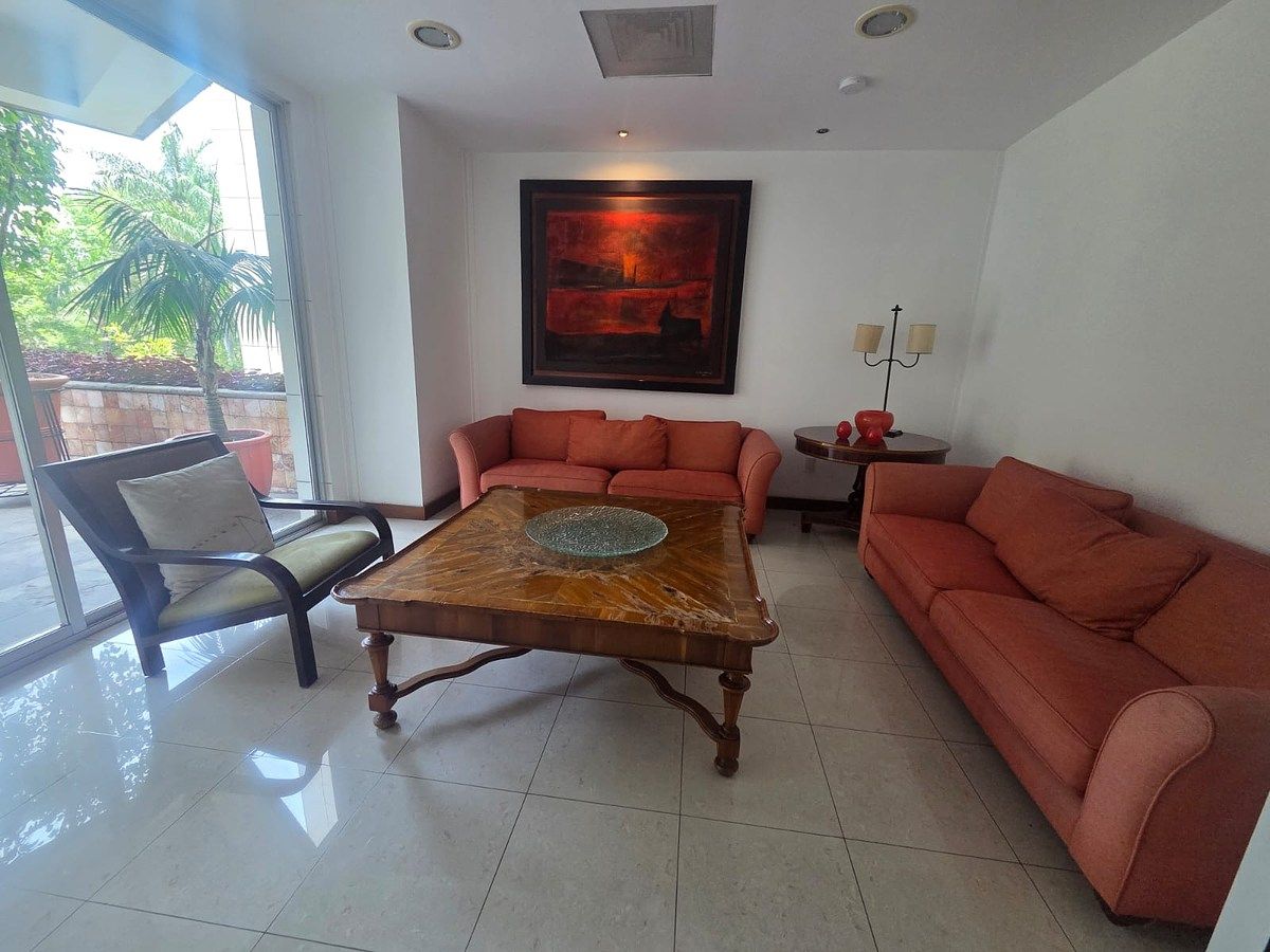 26 de 26: Sala areas comunes