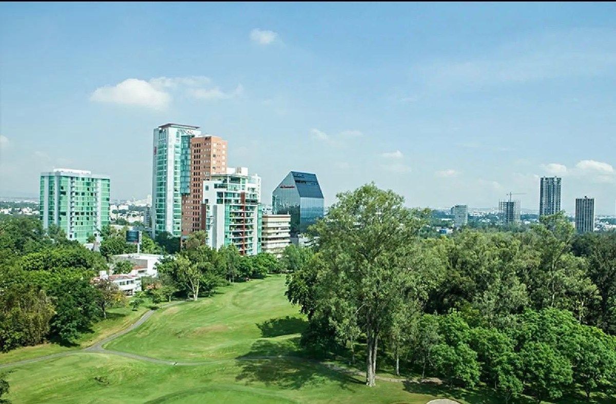 11 de 26: Vista desde sala al campo de golf