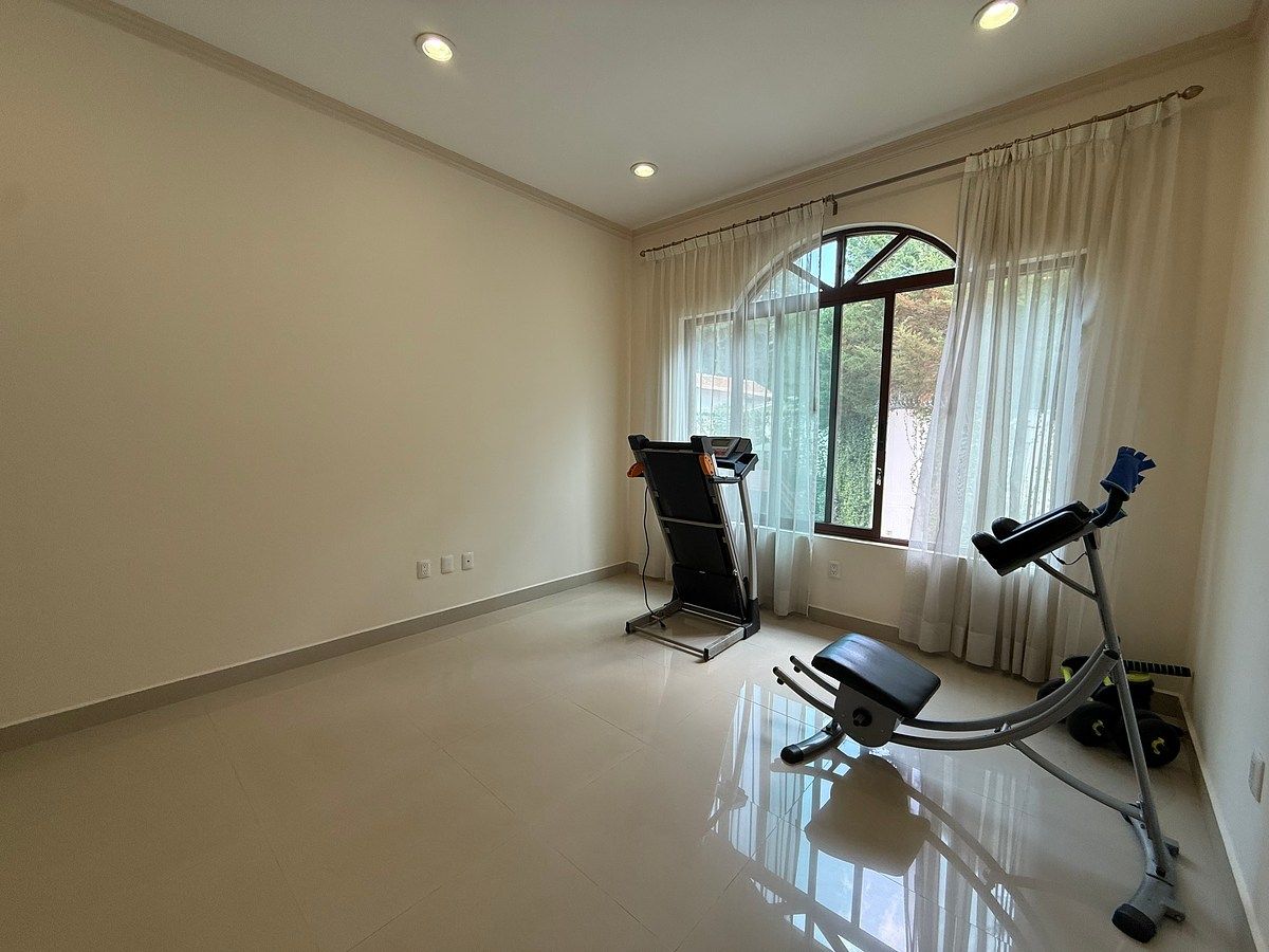 40 de 49: Gym