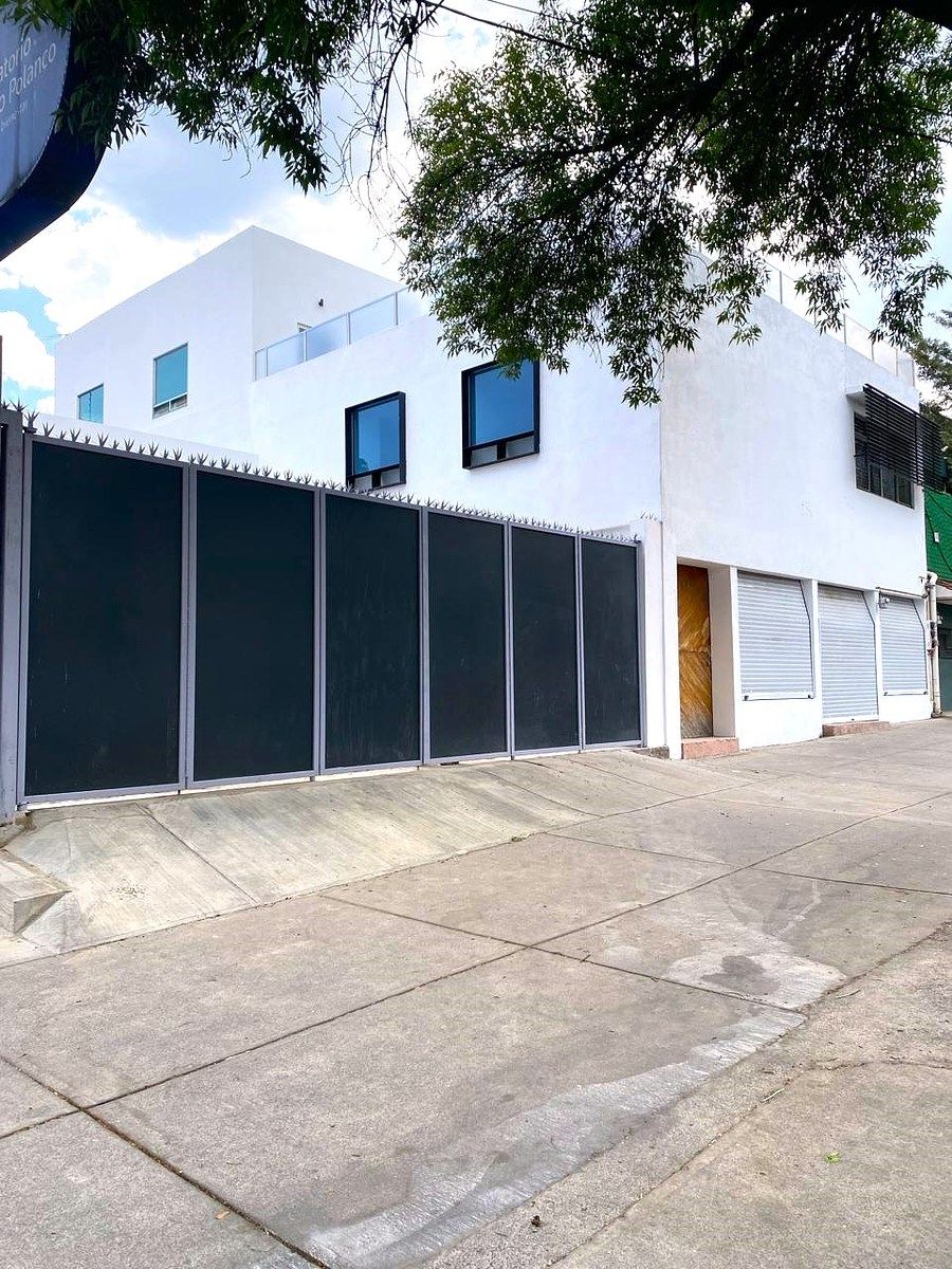 Rental of Building with land use in Insurgentes Sur, Tlalpan / First Floor, photo 1 of 35