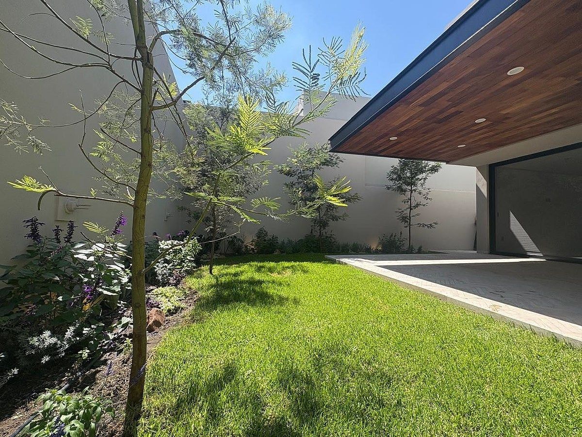 6 of 26