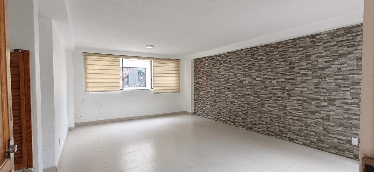 2 de 24: Sala-comedor