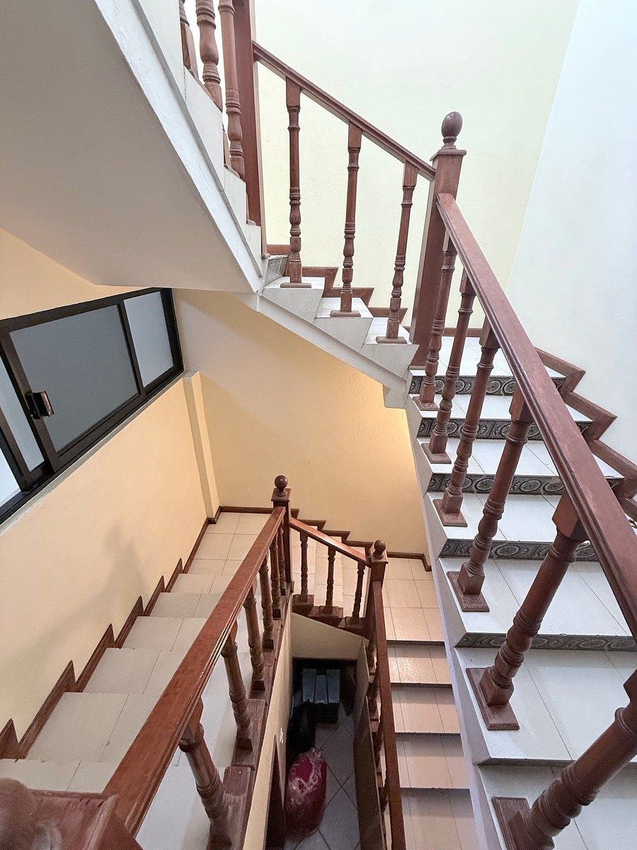 2 de 9: Escaleras