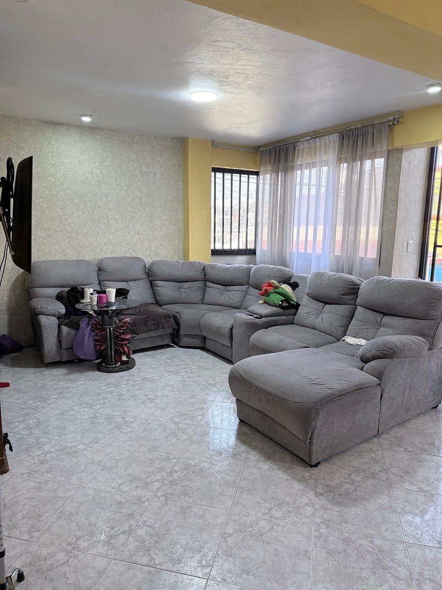 6 de 9: Sala
