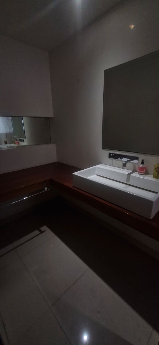 19 de 24: Baño