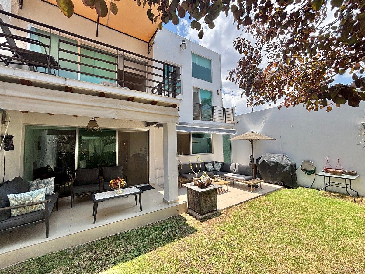 20 de 50: Agradable área exterior !