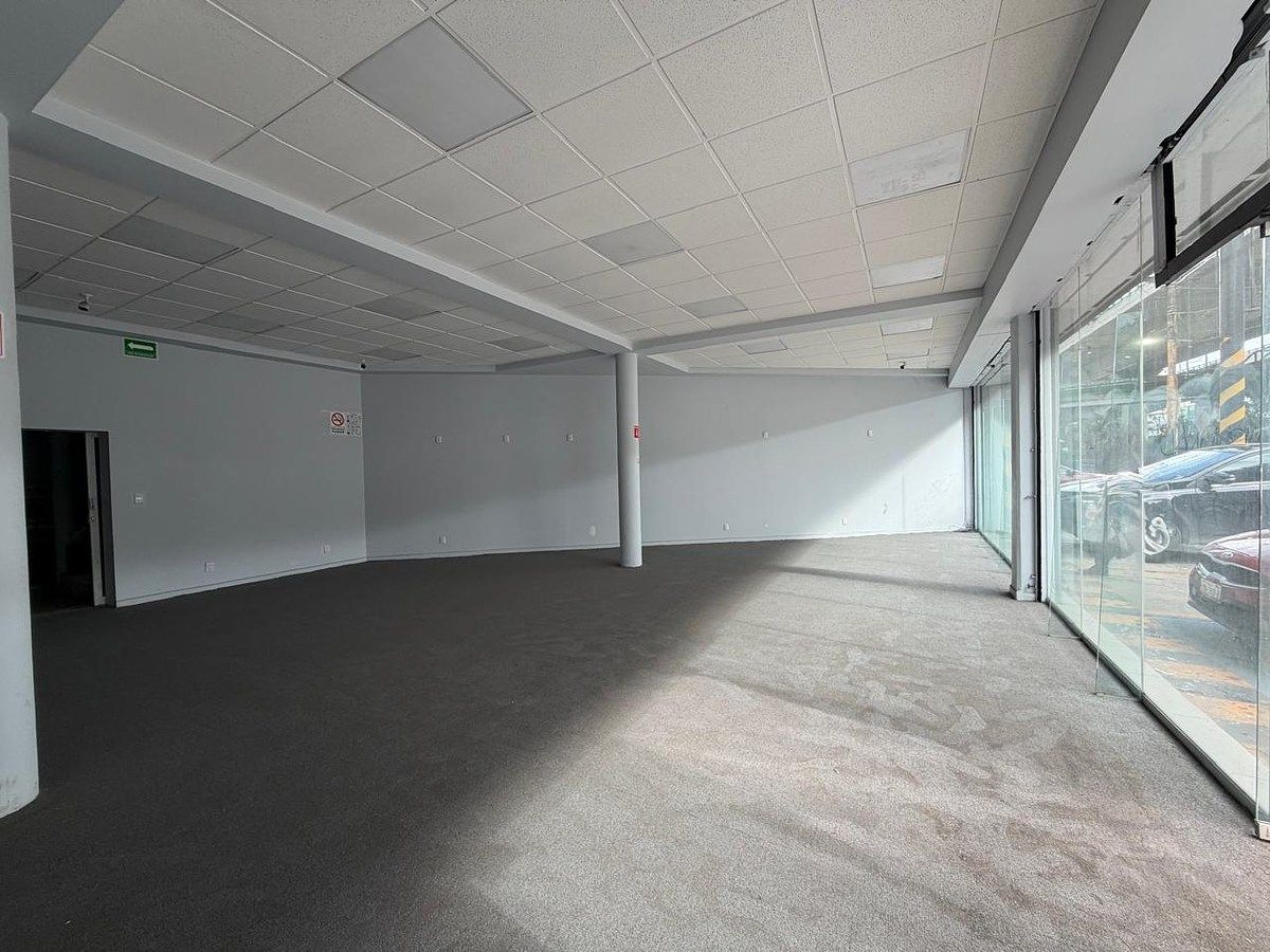 Renta Local Comercial con oficinas, 353 m2, Naucalpan, Estado de México, foto 1 de 16