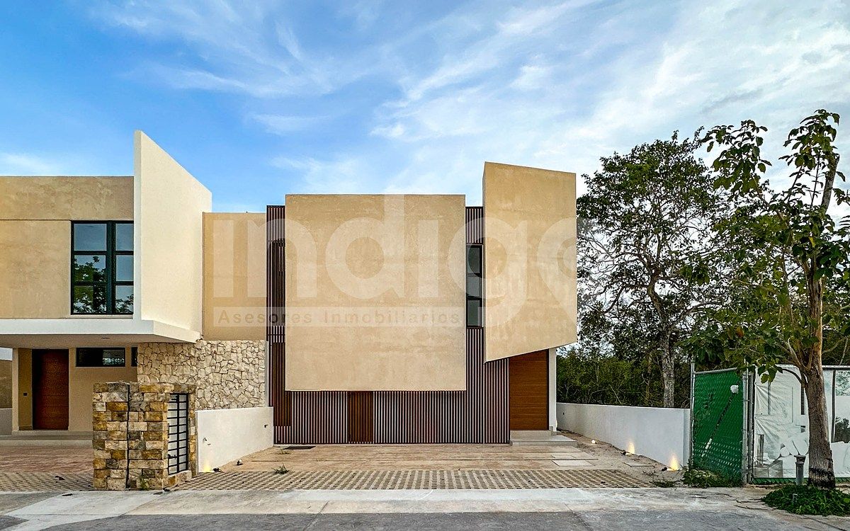 Casa en Venta en Mérida Modelo Gorrión en Privada Paseo Country, Zona Country
