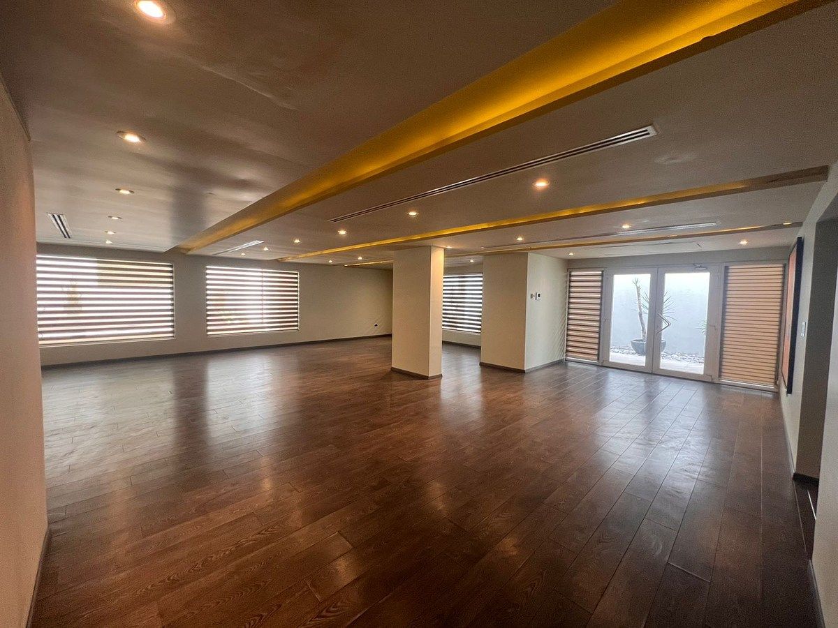 13 of 14: Salón eventos