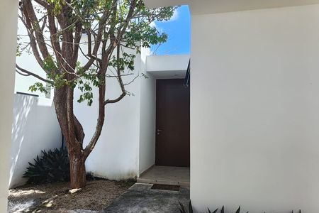 🏡 EN RENTA: Casa Equipada en Privada Residencial – Cholul, Zona Norte