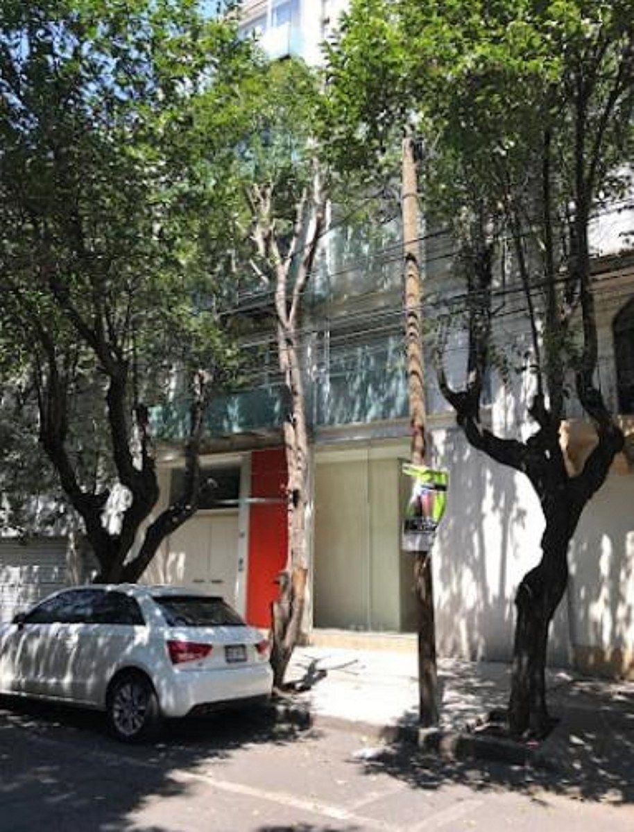 1 of 18