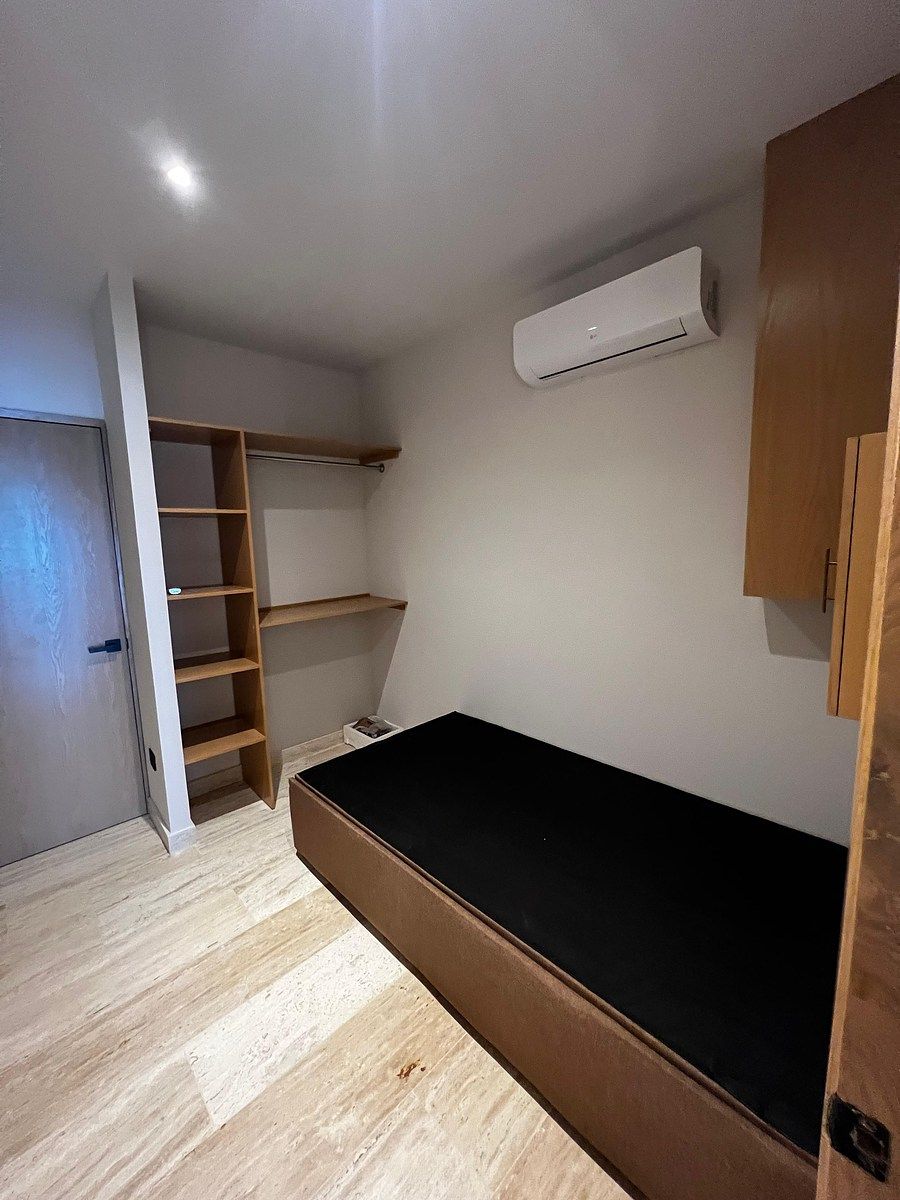 12 of 15: Habitación secundaria 2