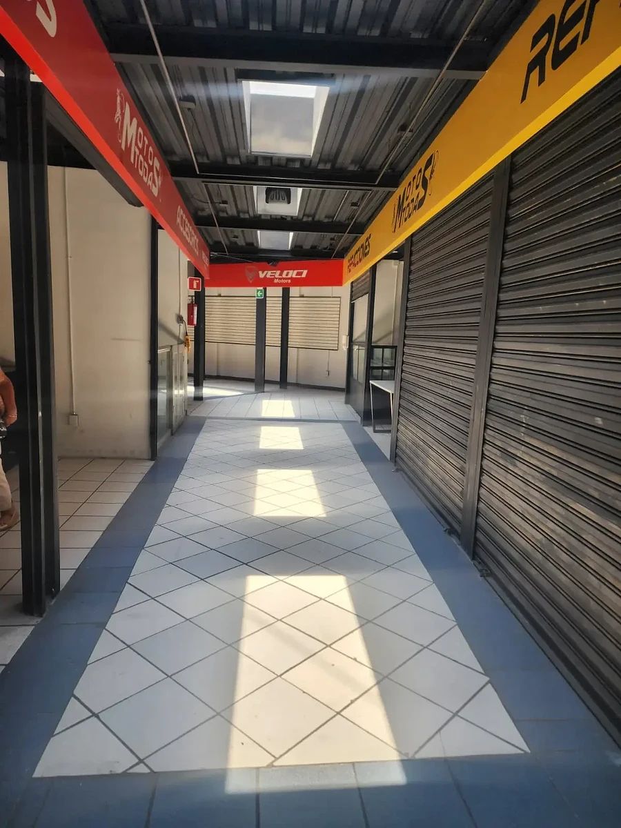 EXCELENTE LOCAL COMERCIAL SOBRE EJE CENTRAL IB2., foto 1 de 19