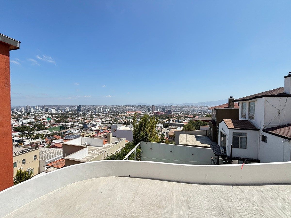 Vista de primer nivel, photo 5 of 16